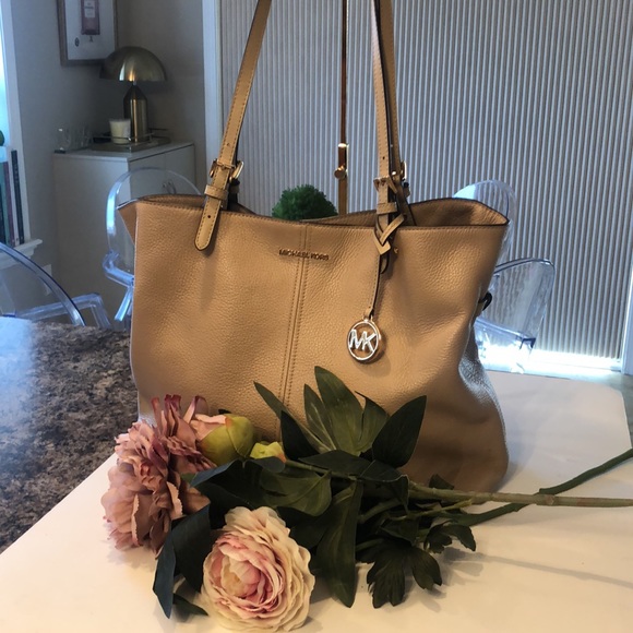 Michael Kors Genuine Tote Bag - Picture 10 of 11